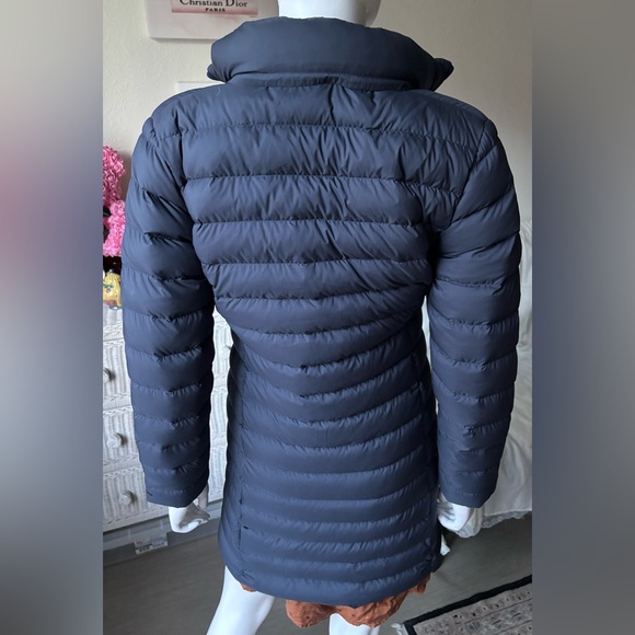 Patagonia Worn Wear Silent Duck Down Parka with Hood in Steel Blue color size XS - Picture 2 of 15